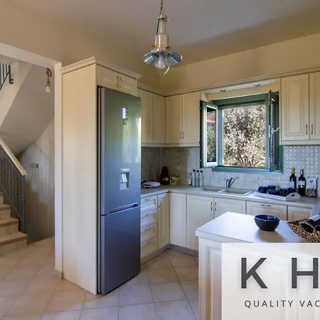 Villa Elaionas 1 Experiencing Nature's Tranquility! Svoronata